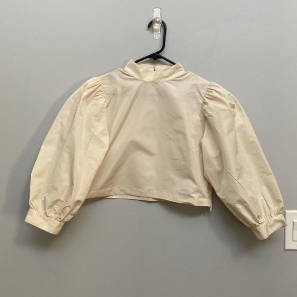 Aritzia Tops - Aritzia Sunday Best Long Sleeve Crop Blouse Size XS